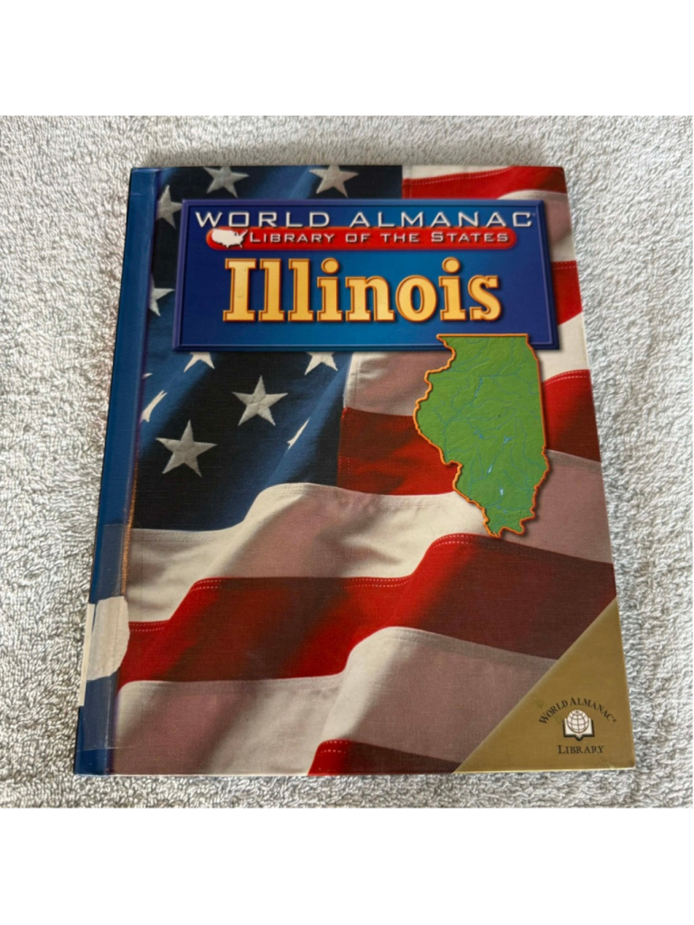 World Almanac Library Illinois Coffee Table Book Blue